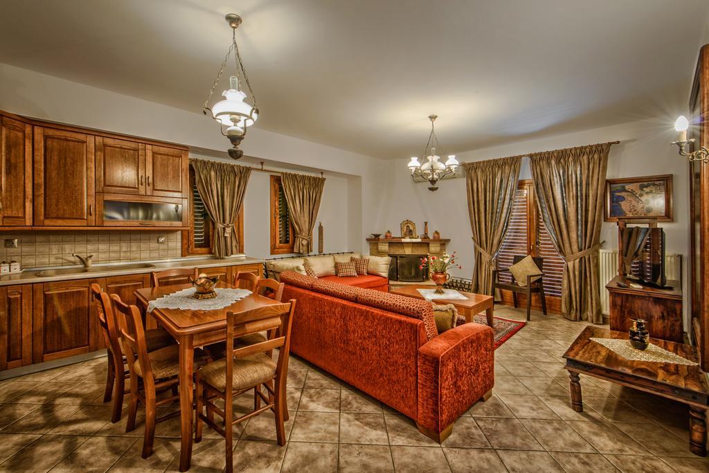 Archodariki Ouranoupoli Rom bilde